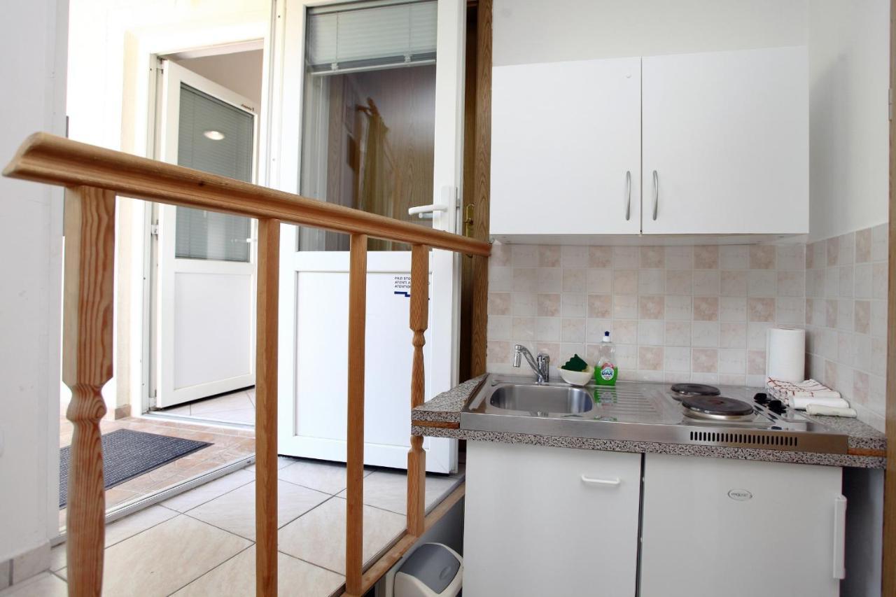 Bozena Studio Kneb Порторож Екстер'єр фото
