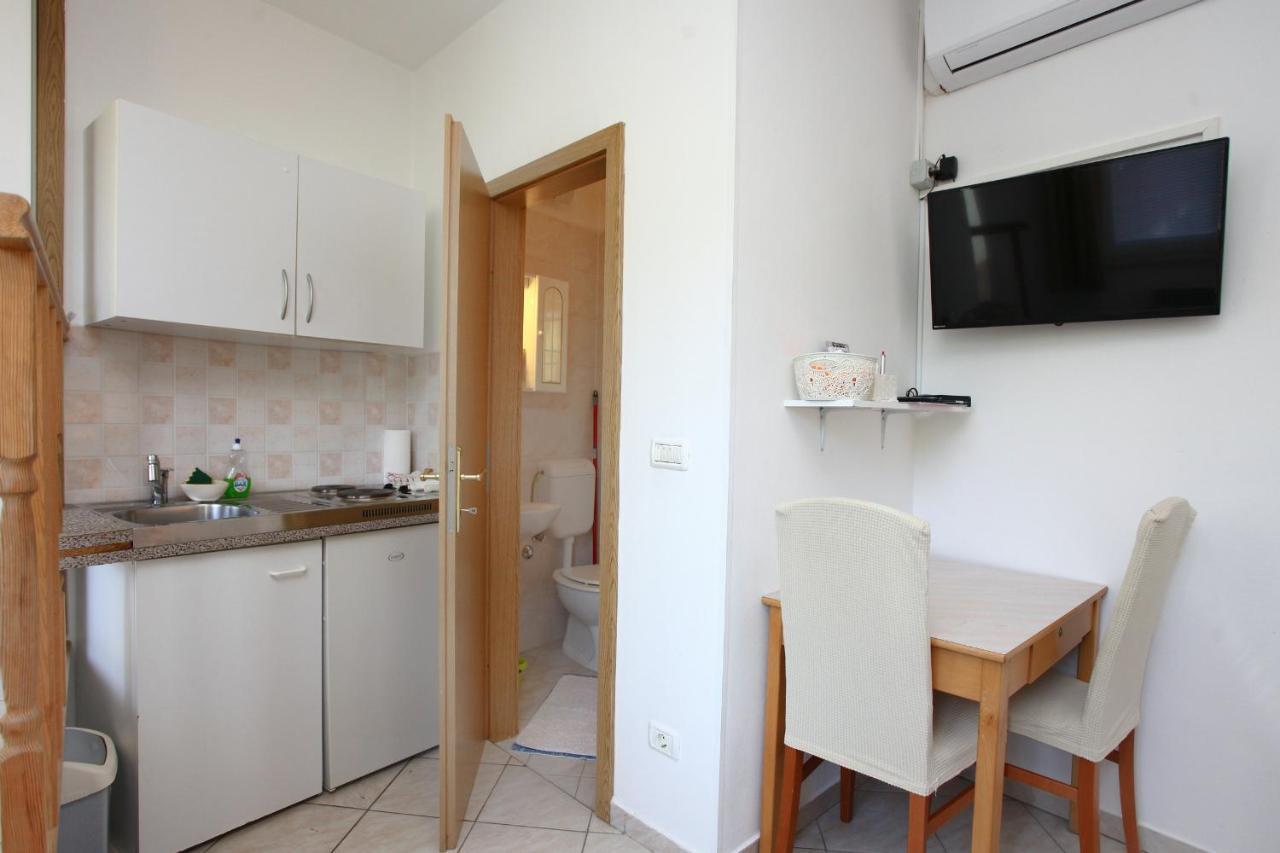Bozena Studio Kneb Порторож Екстер'єр фото